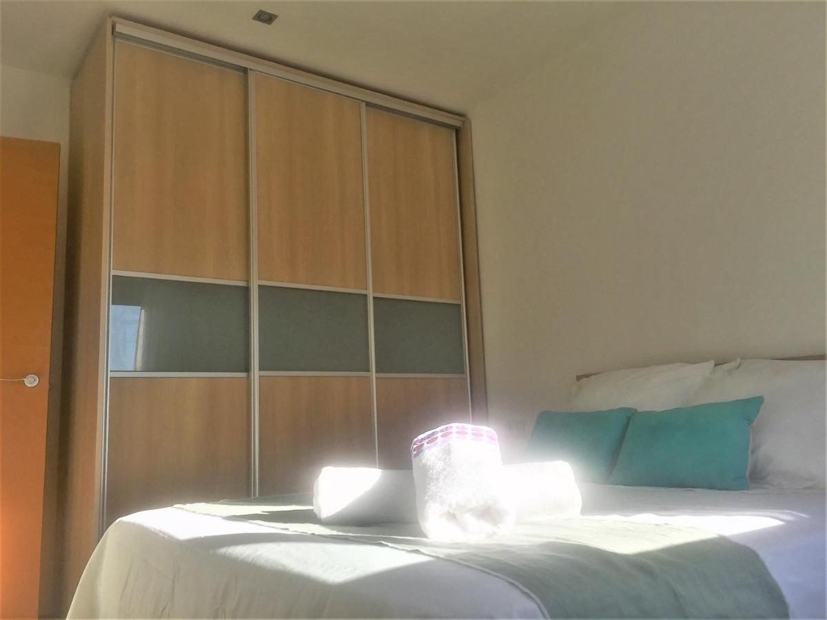 Apartment Renovated Steps Away From The Cullera