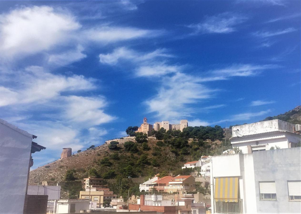Apartment Renovated Steps Away From The Cullera