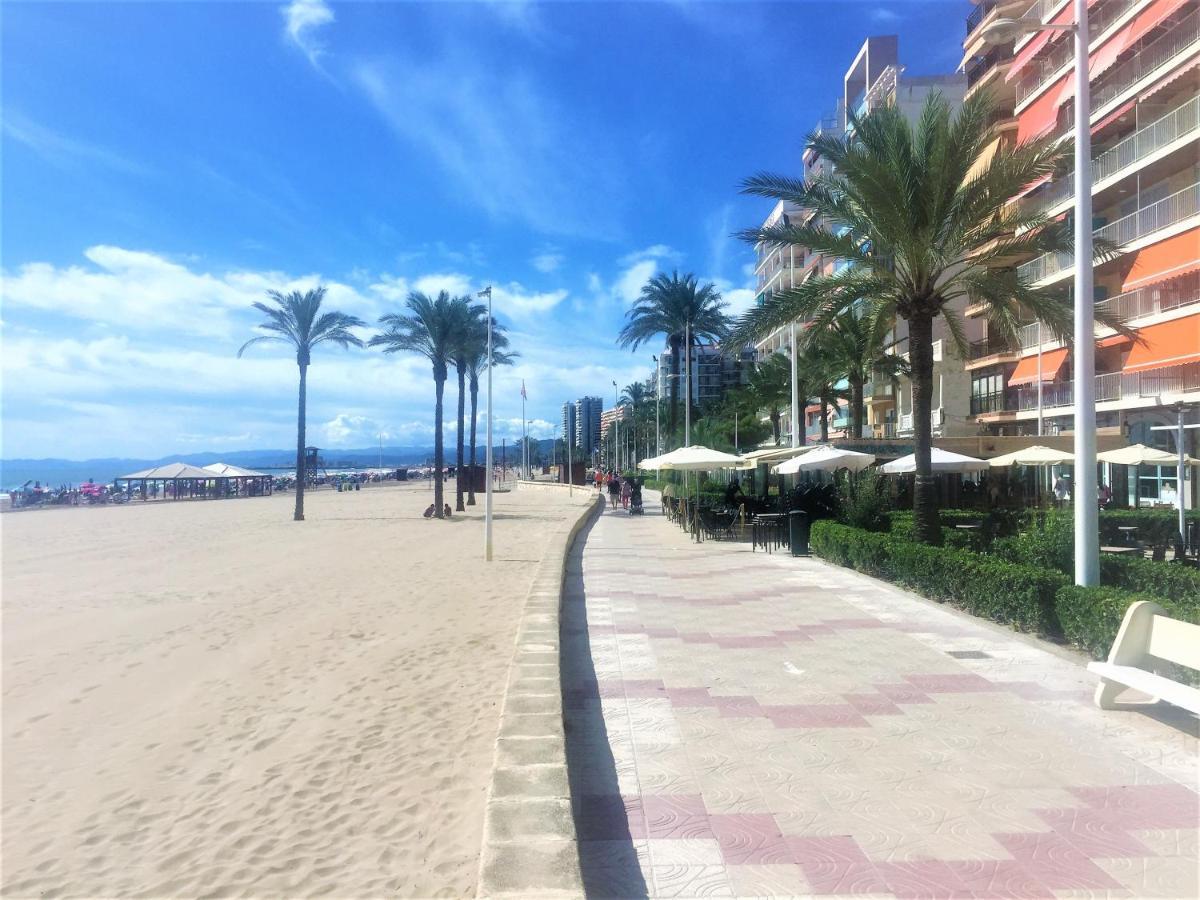 Apartment Renovated Steps Away From The